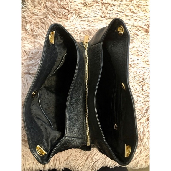 Michael Kors Genuine Leather Shoulder Bag Purse - Picture 4 of 4